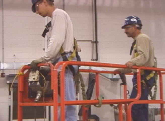 Scissor Lift Safety (Construction)